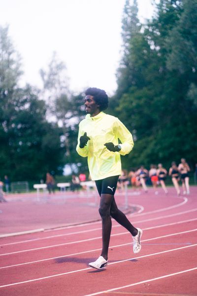 Mohamed Mohumed (LG Olympia Dortmund) ueber 1500m am 28.05.2022 waehrend der World Athletics Continental Tour IFAM Oordegem in Oordegem